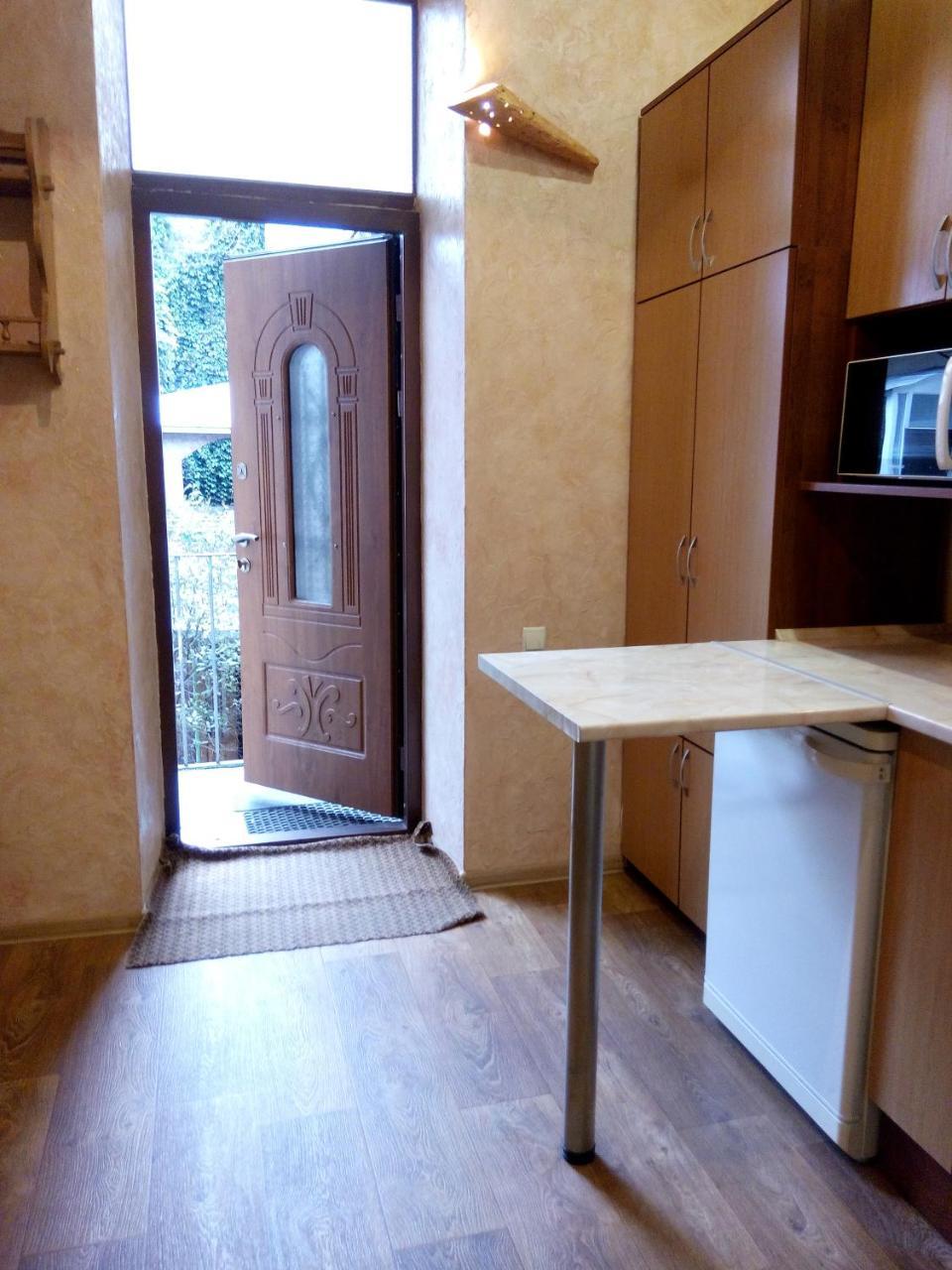 Flat On Sheptytskykh Leilighet Lviv Eksteriør bilde