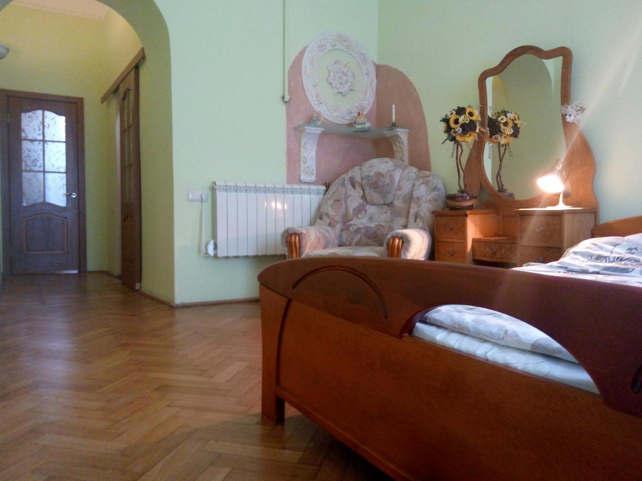 Flat On Sheptytskykh Leilighet Lviv Eksteriør bilde