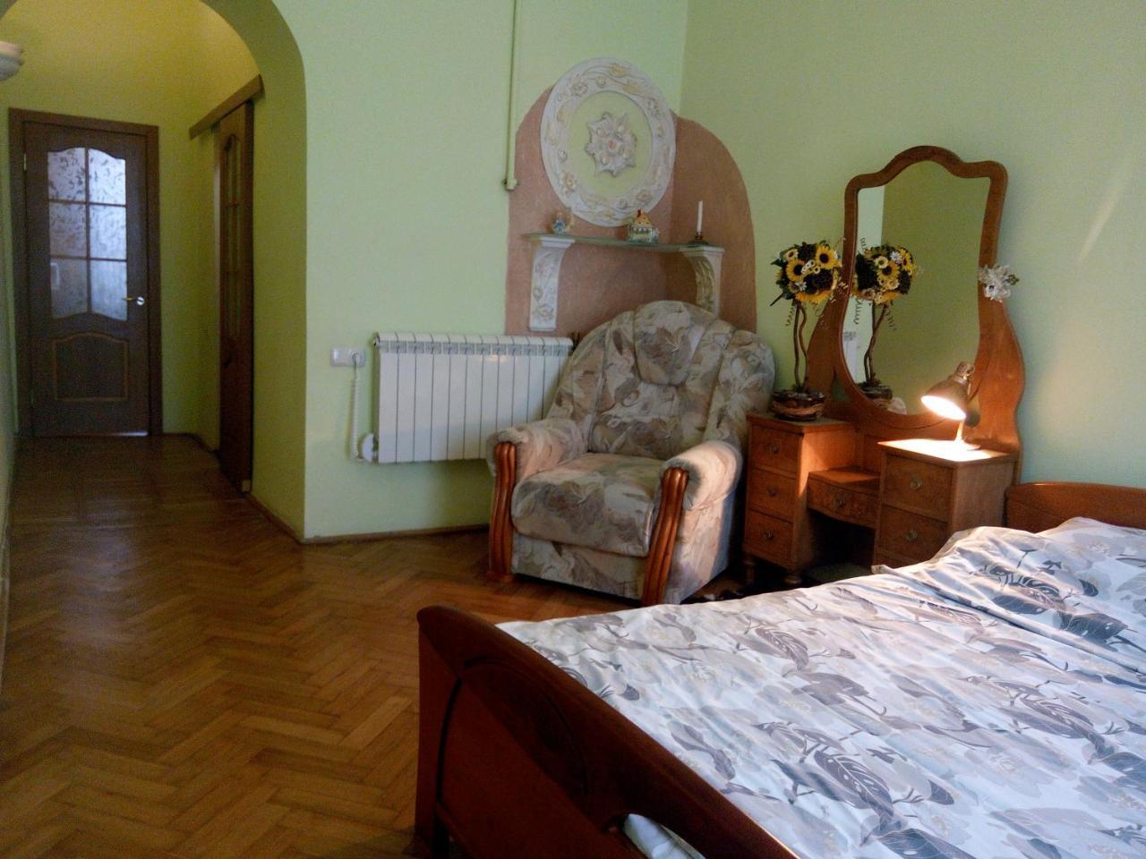 Flat On Sheptytskykh Leilighet Lviv Eksteriør bilde